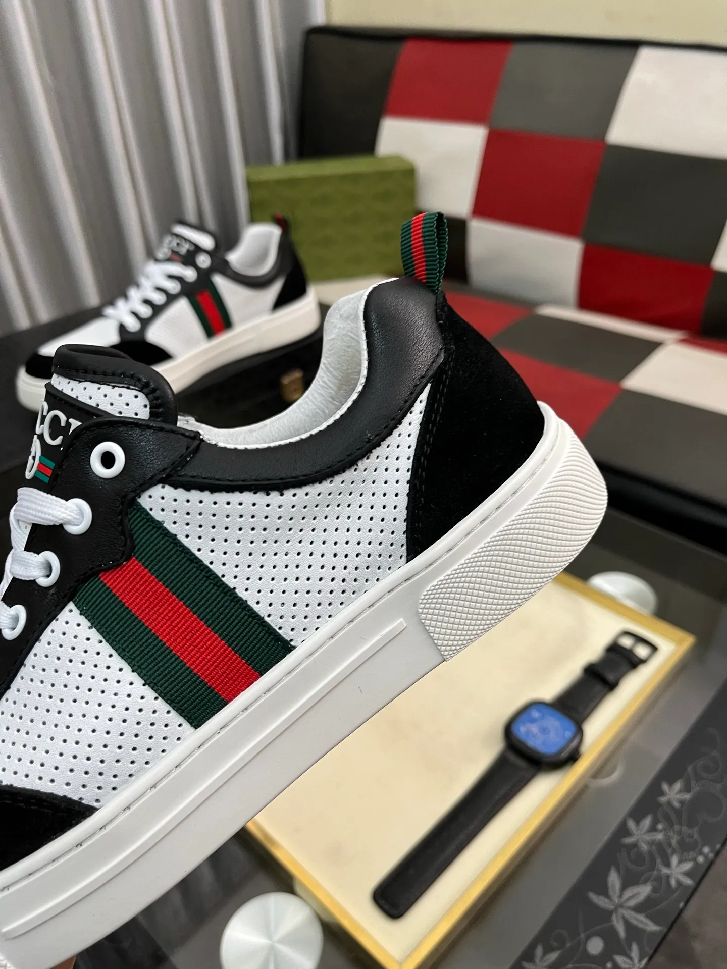 Men's shoes 💰420⌚️⌚️ (GUCCI) Gucci official website men's casual shoes synchronization style, the upper is made of cowhide with imported new brand elements Gucci, showing a good atmosphere, simple design and slip-on style, super versatile, 🐑 leather lining, air-cushion rubber outsole, size 38-442️⃣ colors available